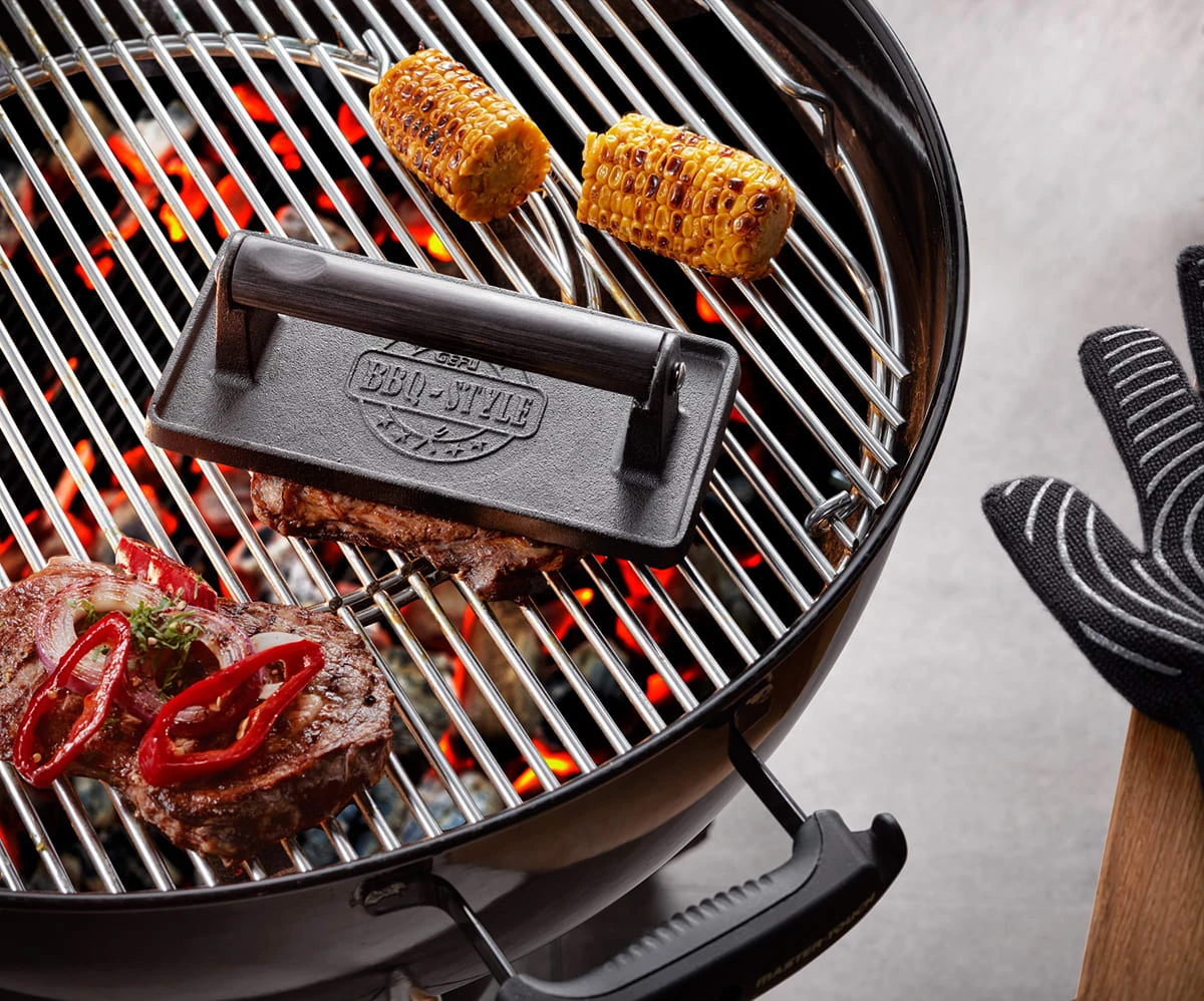 GEFU Fleischbeschwerer BBQ In Schwarz - Image 2