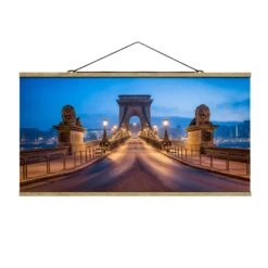 Stoffbild - Kettenbrücke In Budapest Bei Nacht In Orange
